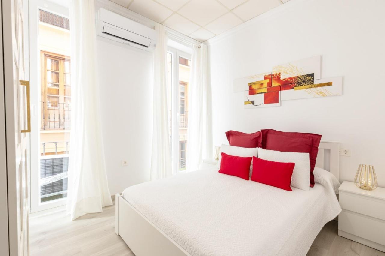 H&H Suite En El Corazon De Granada Exterior photo